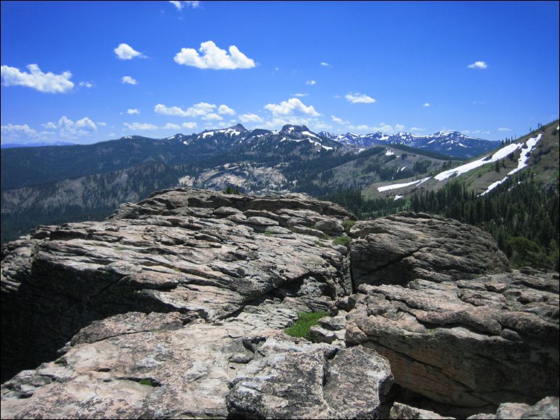 2006-07-22 Donner (11) Dsummit and tinker, granite